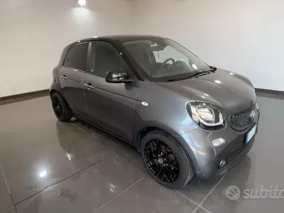 Usata Smart ForFour Prime 90 CV (66 kW) 2016 Grigio Utilitaria