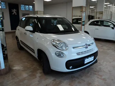 Usata Fiat 500L Lounge 85 CV (62 kW) 2015 Bianco Monovolume
