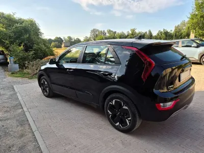 Usata Kia e-Niro 150 kW (204 CV) 2023 Nero SUV