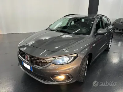 Usata Fiat Tipo Business 120 CV (88 kW) 2020 Grigio metallizzato Station wagon