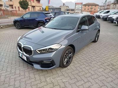 Usata BMW 118 Sport Line 136 CV (100 kW) 2022 Grigio Utilitaria