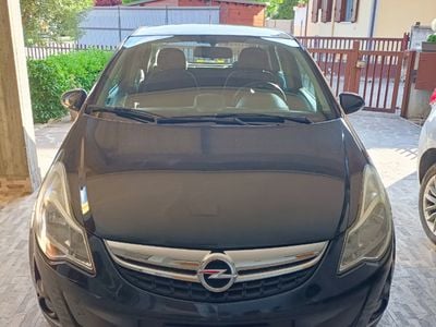 Usata Opel Corsa 85 CV (62 kW) 2013 Nero Utilitaria