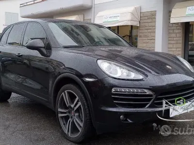 Usata Porsche Cayenne 326 CV (239 kW) 2013 Nero SUV
