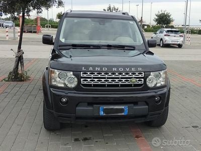 Land Rover Discovery 4