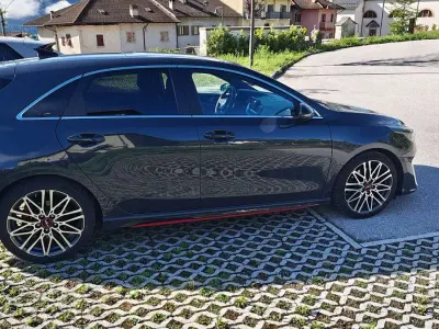 Usata Kia Ceed GT GT 204 CV (150 kW) 2023 Grigio Berlina