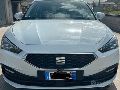 Usata Seat Leon Style 150 CV (110 kW) 2021 Bianco Berlina