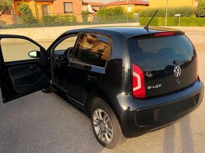 Usata VW up! Highline 68 CV (50 kW) 2014 Utilitaria