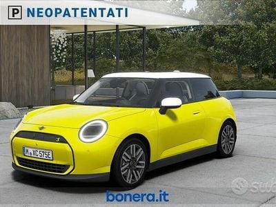 Nuova Mini Cooper SE Classic 160 kW (218 CV) 2025 Sunny side yellow Utilitaria