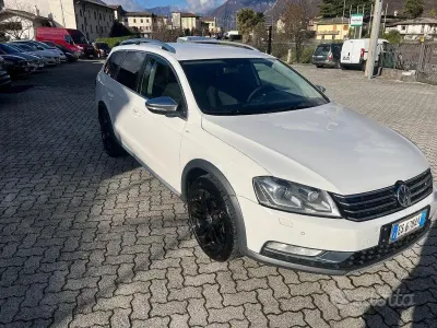 Usata VW Passat 177 CV (130 kW) 2013 Bianco Station wagon