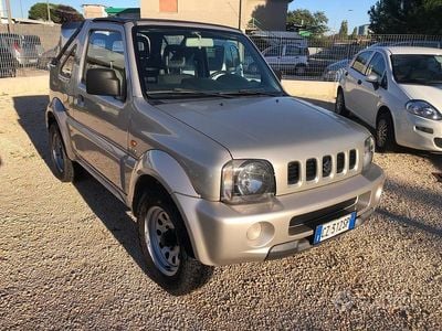 Usata Suzuki Jimny 86 CV (63 kW) 2006 Argento SUV
