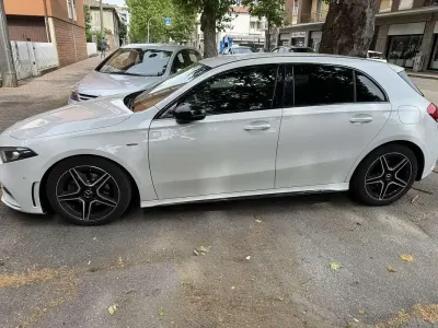 Gebraucht Mercedes A180 Premium 116 PS (85 kW) 2022 Limousine