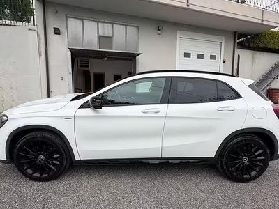 Usata Mercedes GLA200 Edition 136 CV (100 kW) 2019 Bianco SUV