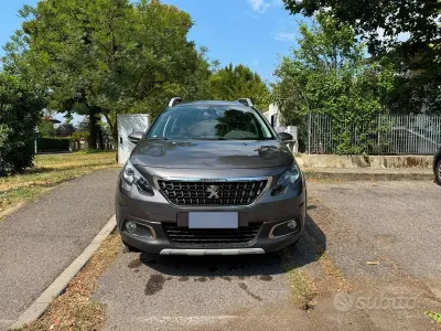 Usata Peugeot 2008 110 CV (80 kW) 2018 Grigio SUV