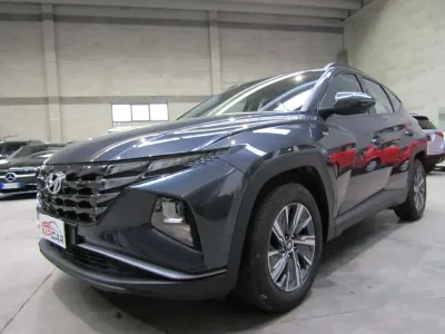 Usata Hyundai Tucson 150 CV (110 kW) 2021 Grigio scuro metallizzato SUV
