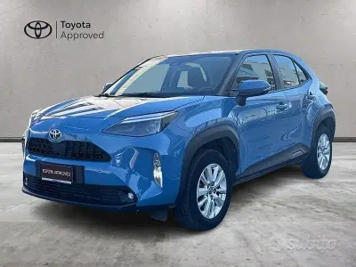 Usata Toyota Yaris Cross Active 116 CV (85 kW) 2022 Bluazzurro SUV