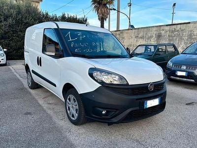 Usata Fiat Doblò Lounge 95 CV (69 kW) 2021 Bianco Monovolume