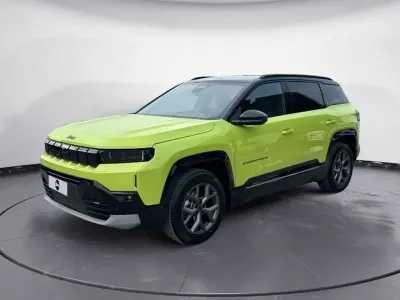 Nuova Jeep Compass 136 CV (100 kW) 2025 Hawaii con tetto nero SUV