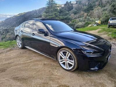 Usata Jaguar XE R-Dynamic 179 CV (131 kW) 2021 Nero Berlina