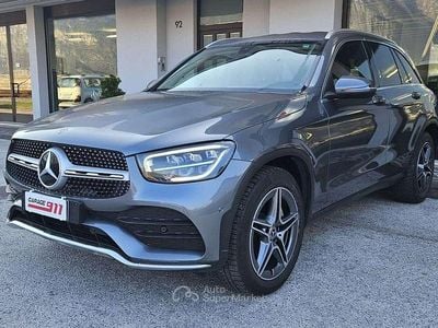 Usata Mercedes GLC300 Premium 194 CV (142 kW) 2021 Grigio selenite SUV