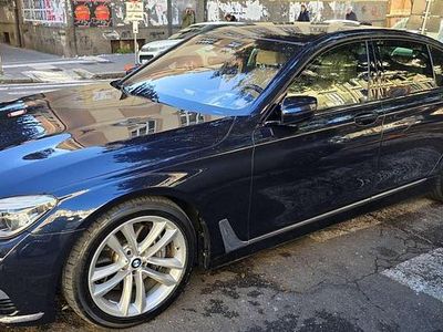 Usata BMW 740 Luxury Line 320 CV (235 kW) 2017 Blu/azzurro Berlina