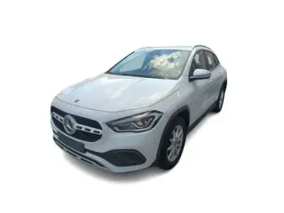 Usata Mercedes GLA180 Business 116 CV (85 kW) 2021 Bianco SUV