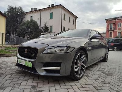 Usata Jaguar XF 241 CV (177 kW) 2017 Grigio Berlina