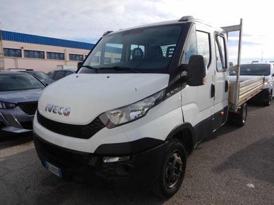 usata Iveco Daily 35C15 3.0 HPT PM-RG Cabinato 7 POSTI CASSONE FISSO