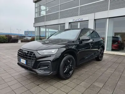 Usado Audi Q5 Ambiente 265 CV (194 kW) 2022 Negro SUV