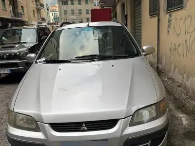 Usata Mitsubishi Space Star 98 CV (72 kW) 2003 Grigio Monovolume
