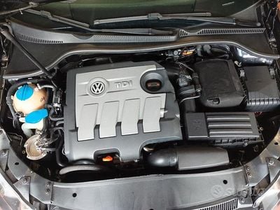 Begagnad VW Golf VI 105 HK (77 kW) 2010 Svart Halvkombi