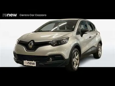 Usata Renault Captur 90 CV (66 kW) 2013 Grigio chiaro SUV