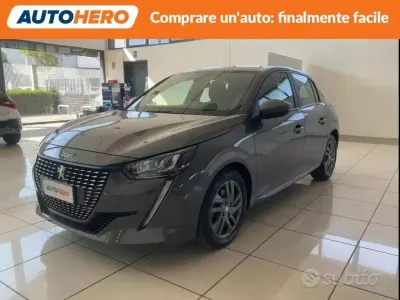 Usata Peugeot 208 Active 102 CV (75 kW) 2021 Grigio Utilitaria