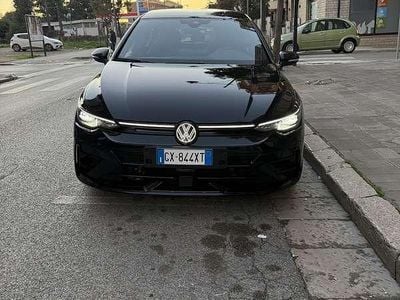 Usata VW Golf VIII Black Edition 333 CV (244 kW) 2024 Berlina