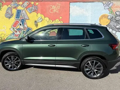 Usata Skoda Karoq Scout 4x4 190 CV (139 kW) 2019 Verde SUV