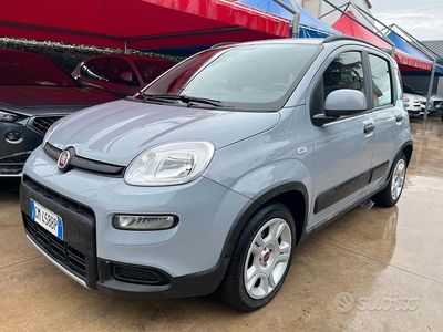 Usata Fiat Panda 70 CV (51 kW) 2022 Grigio Utilitaria