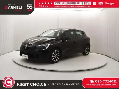 Usado Renault Clio V Equilibre 67 HP (49 kW) 2023 Preto Sedan