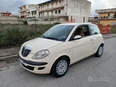 Usata Lancia Ypsilon 60 CV (44 kW) 2005 Nero Utilitaria