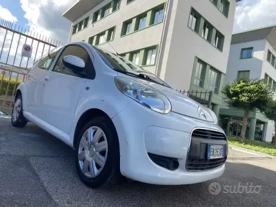 Begagnad Citroën C1 68 HK (50 kW) 2010 Vit Halvkombi