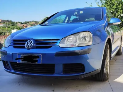 Usata VW Golf IV Comfortline 101 CV (74 kW) 2003 Blu/azzurro Berlina
