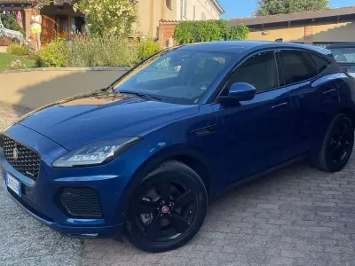 Usata Jaguar E-Pace R-Dynamic 204 CV (150 kW) 2021 Blu/azzurro SUV