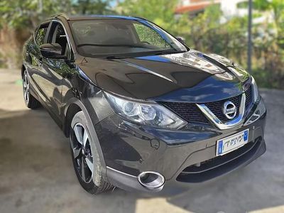 Usata Nissan Qashqai N-Connecta 131 CV (96 kW) 2016 Nero SUV
