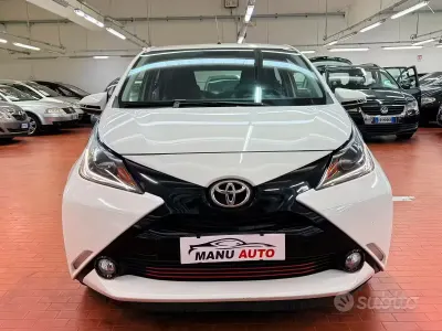 Usata Toyota Aygo 69 CV (50 kW) 2017 Bianco Utilitaria