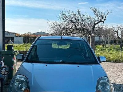 Usata Ford Fiesta 73 CV (53 kW) 2008 Grigio Utilitaria
