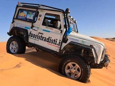 Usata Land Rover Defender 122 CV (89 kW) 2007 Bianco Station wagon