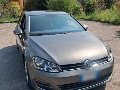 Second-hand VW Golf VII 110 CP (80 kW) 2015 Gri Berlinǎ