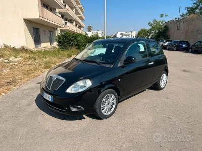 Usata Lancia Ypsilon 60 CV (44 kW) 2010 Nero Utilitaria