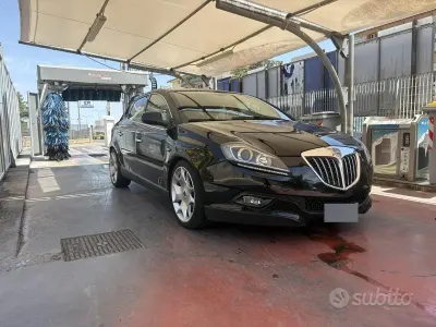 Usata Lancia Delta 200 CV (147 kW) 2009 Nero Utilitaria