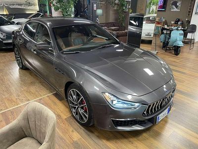 Usata Maserati Ghibli GranLusso 330 CV (242 kW) 2021 Grigio Berlina