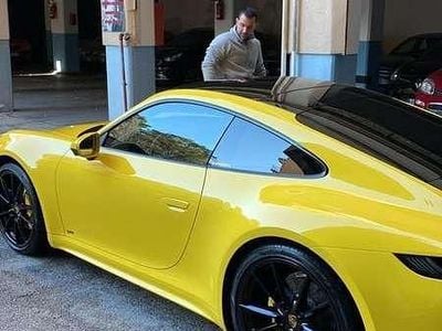 Porsche 911 Carrera