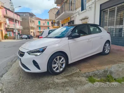 Usata Opel Corsa Elegance 102 CV (75 kW) 2021 Bianco Utilitaria